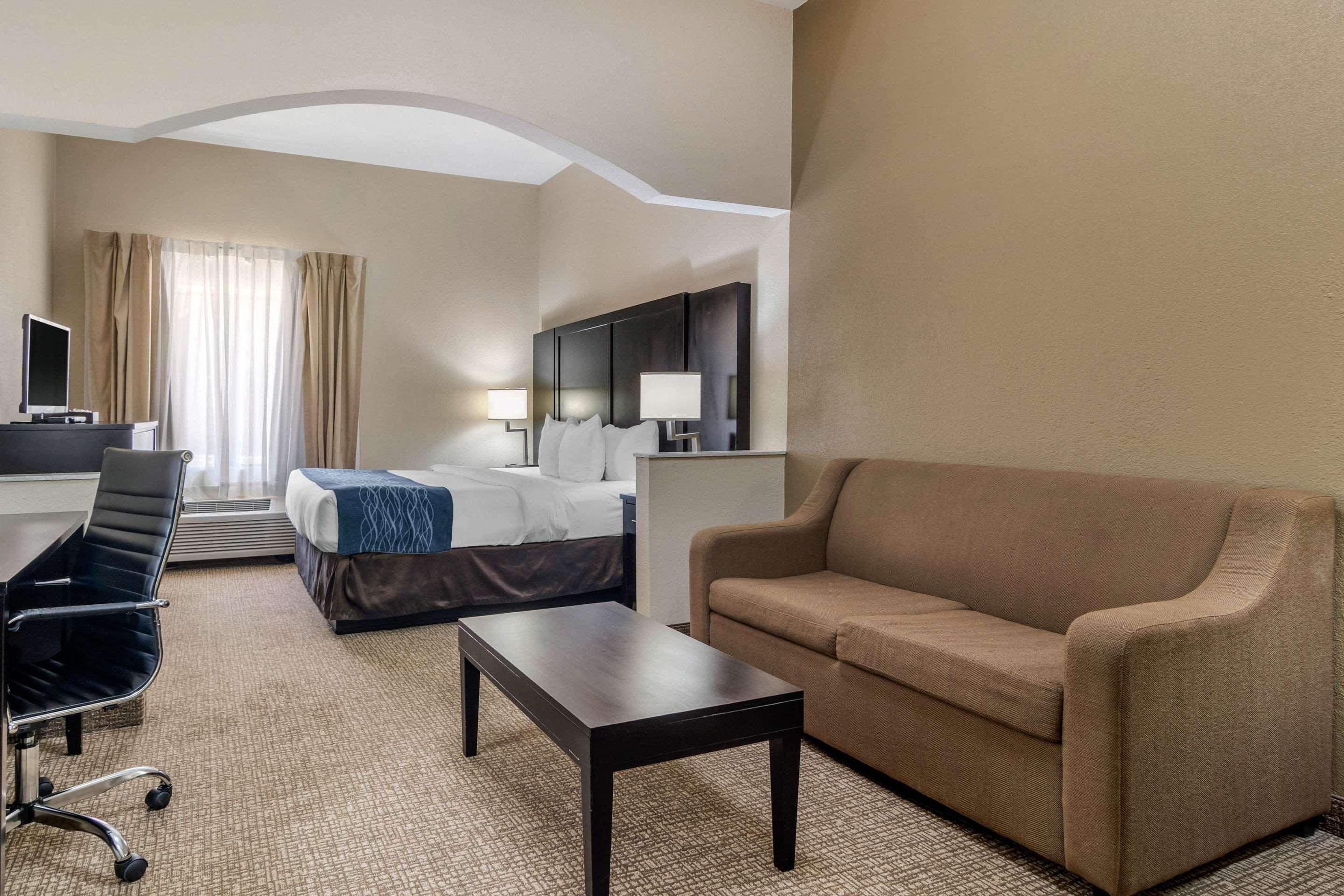 Comfort Inn&Suites Galleria Atlanta Dış mekan fotoğraf