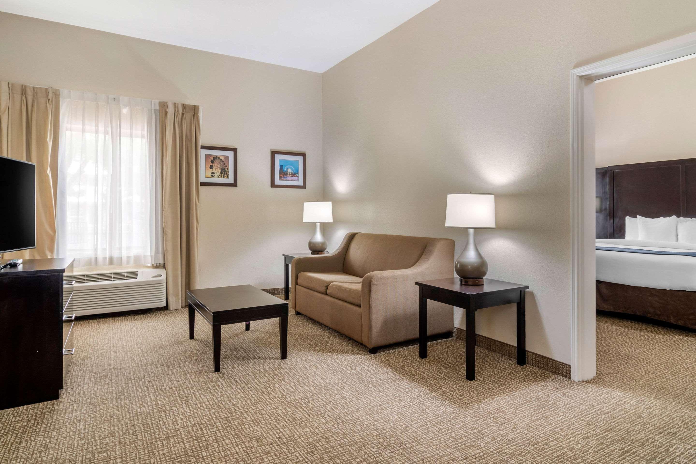 Comfort Inn&Suites Galleria Atlanta Dış mekan fotoğraf