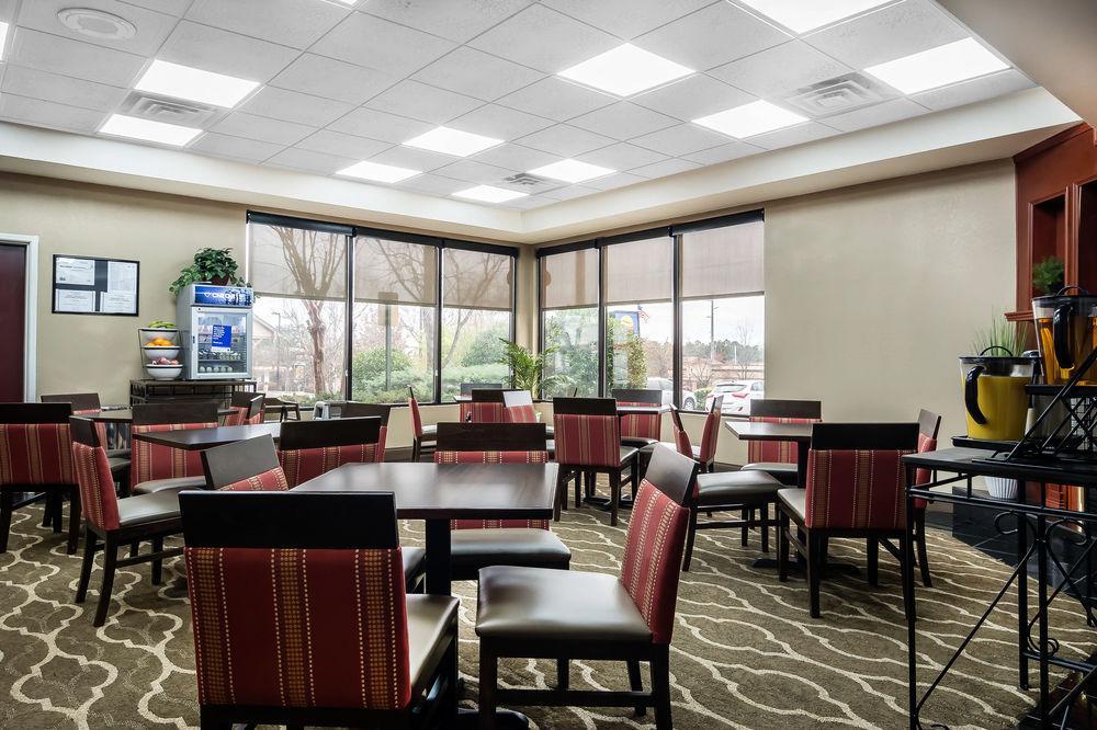 Comfort Inn&Suites Galleria Atlanta Dış mekan fotoğraf