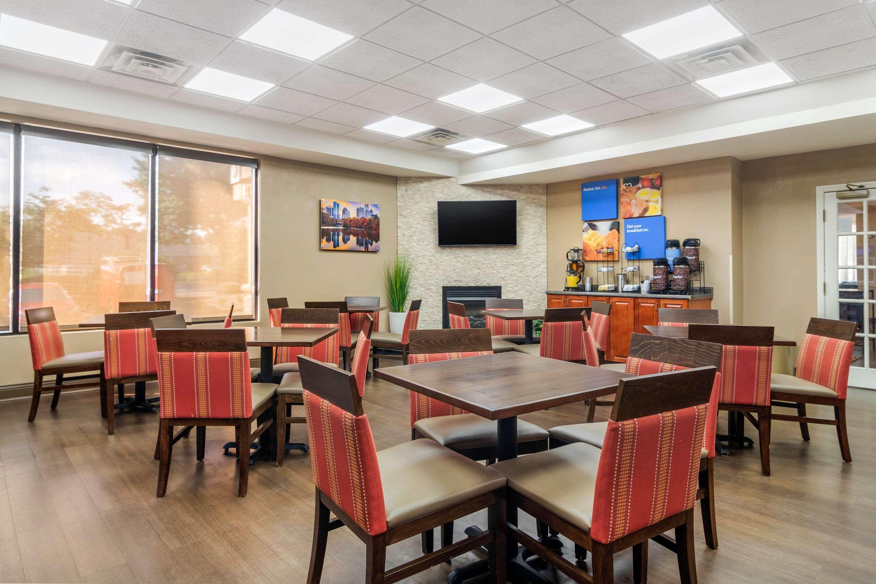 Comfort Inn&Suites Galleria Atlanta Dış mekan fotoğraf